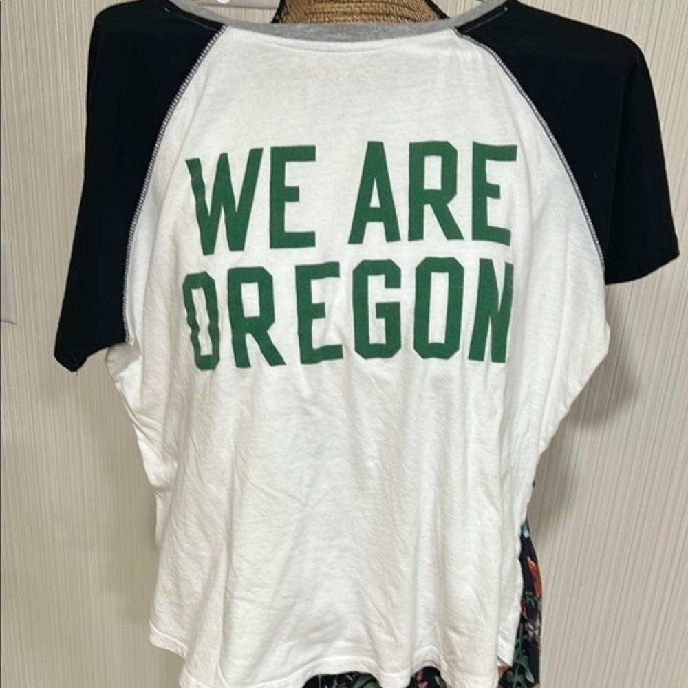 Oregon Ducks Graphic Tee